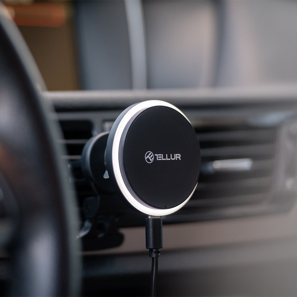 Magnetic wireless deals car charger